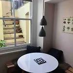 Beautiful, Well Positioned Flat In Clifton Wood Бристоль
