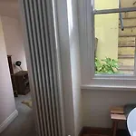 Beautiful, Well Positioned Flat In Clifton Wood Бристоль