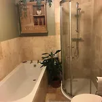 Beautiful, Well Positioned Flat In Clifton Wood Апартаменты *
