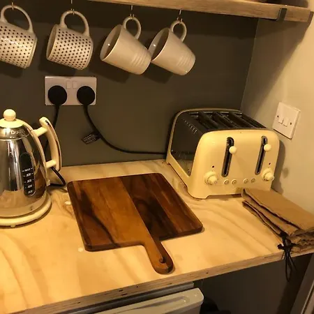 Beautiful, Well Positioned Flat In Clifton Wood Апартаменты *