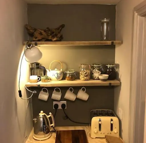 Beautiful, Well Positioned Flat In Clifton Wood Apartment *