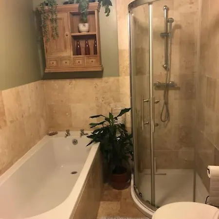 Beautiful, Well Positioned Flat In Clifton Wood Apartamento *