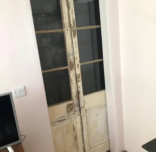 Beautiful, Well Positioned Flat In Clifton Wood * Bristol